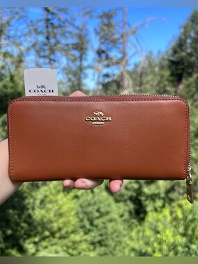 COACH Long Zip-Around Wallet Calf Leather Saddle w Gold Hardware AUTHENTIC NWT
